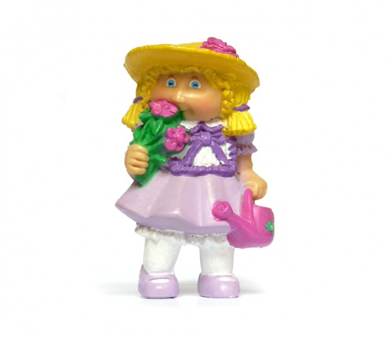 Cabbage Patch Kids figure blonde with pink Watering can